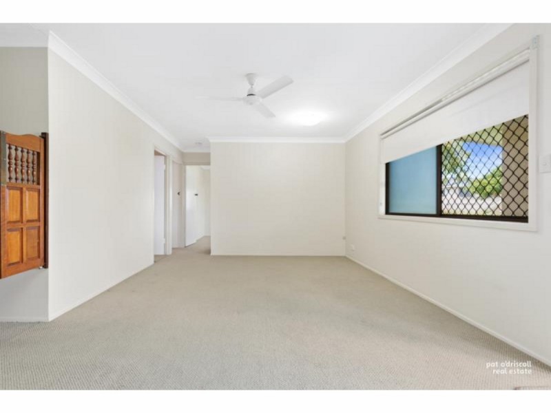 27 Booker Street, Park Avenue QLD 4701